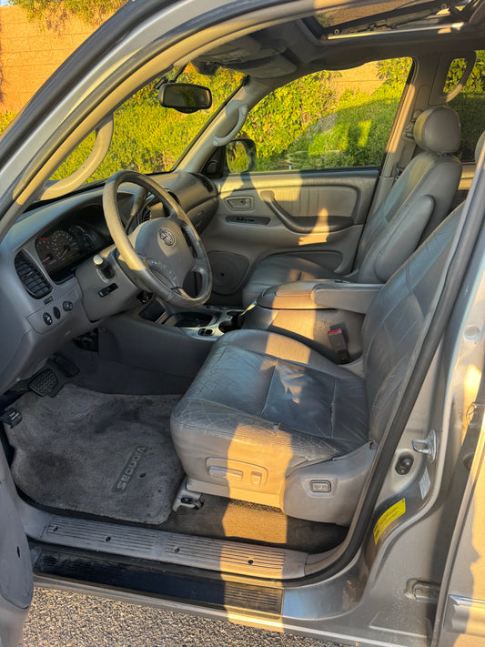 2004 TOYOTA SEQUOIA LIMITED