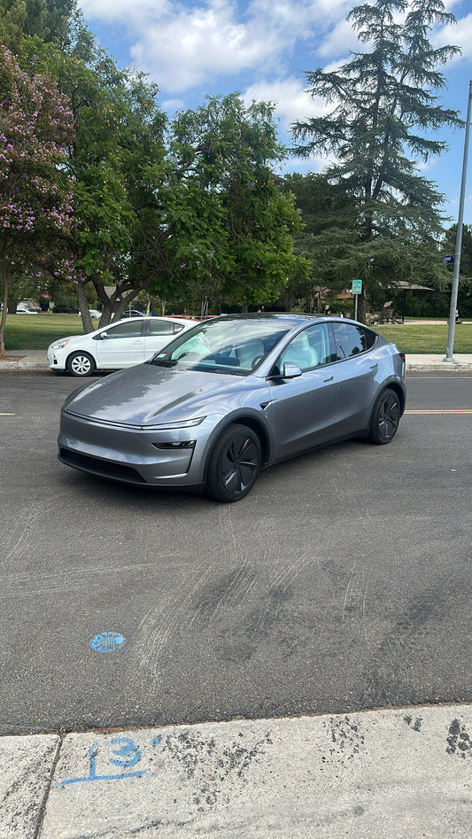 Model Y Tesla 26’